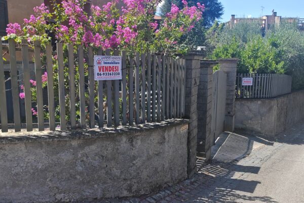 GROTTAFERRATA VIA  DELLA GINESTRA