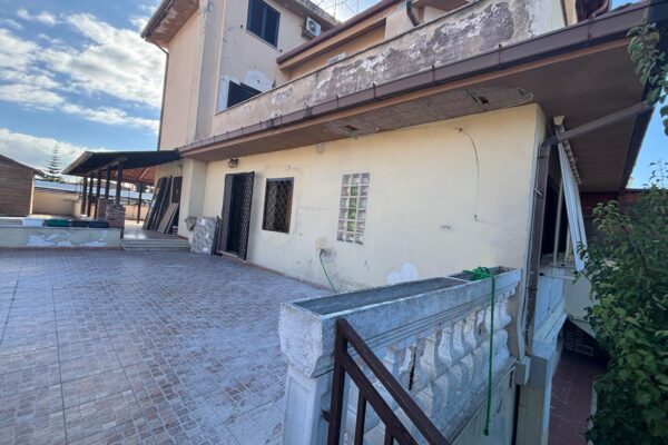 ARDEA  VIALE  LIVORNO